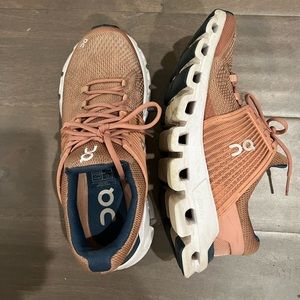 On Cloudswift women’s running shoes